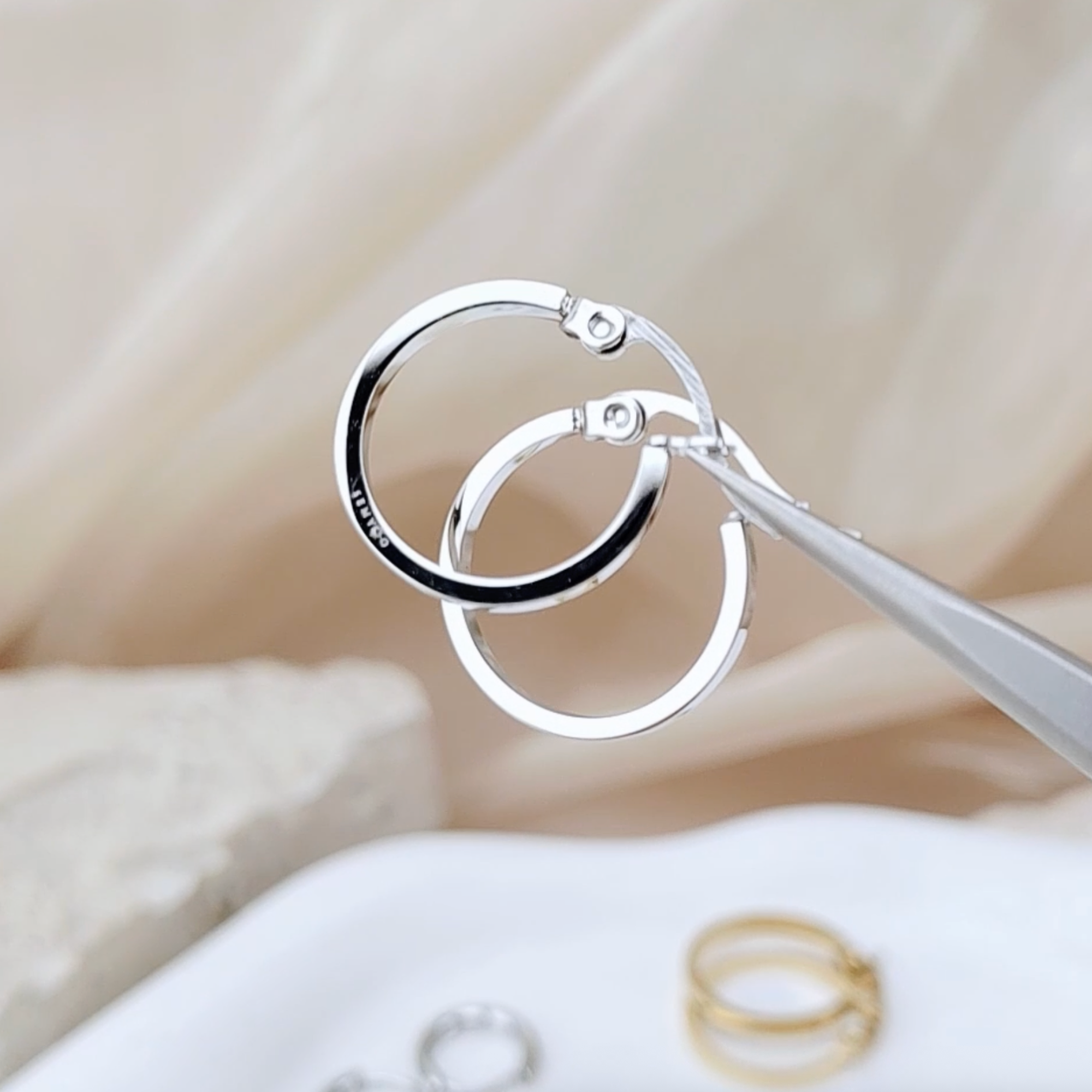 hoops oorbellen zilver 18 mm