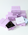 armband met gekleurde steentjes in mooi cadeau doosje voor moederdag kerst