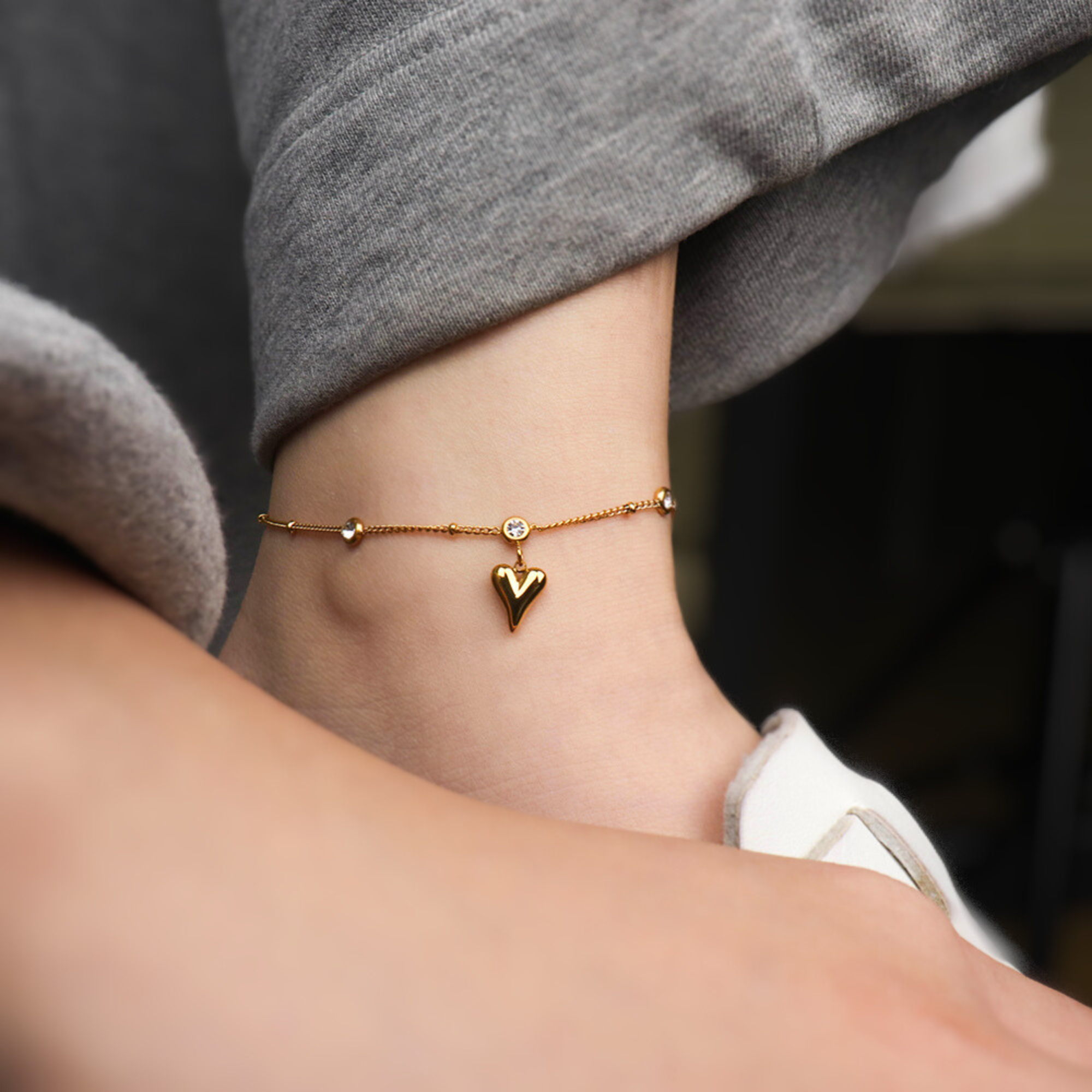gouden enkelbandje boho vrouw