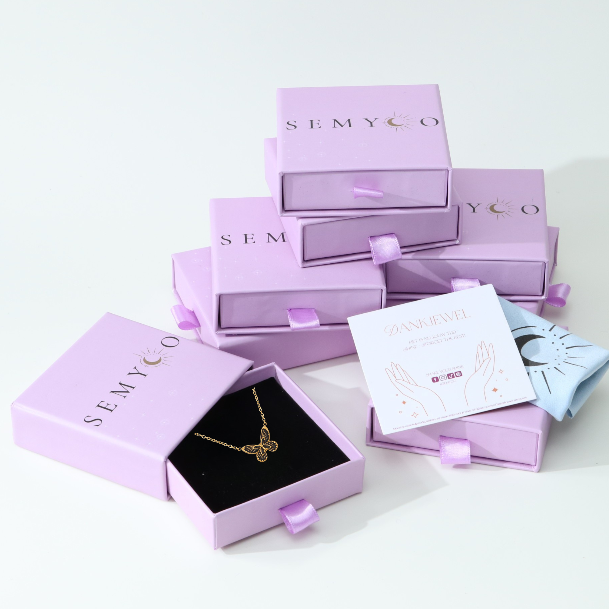 vlinder ketting in cadeau doosje voor moederdag